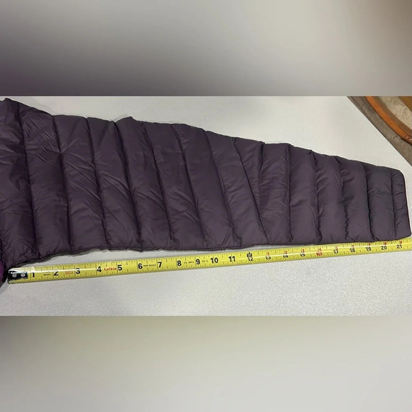 Patagonia Women’s XL Down Sweater Puffer Jacket Night Plum Purple NWT - Picture 11 of 16